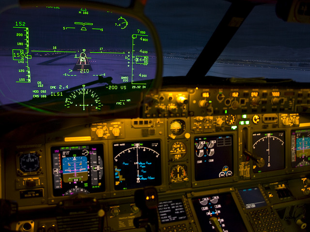 boeing 787 cockpit at night